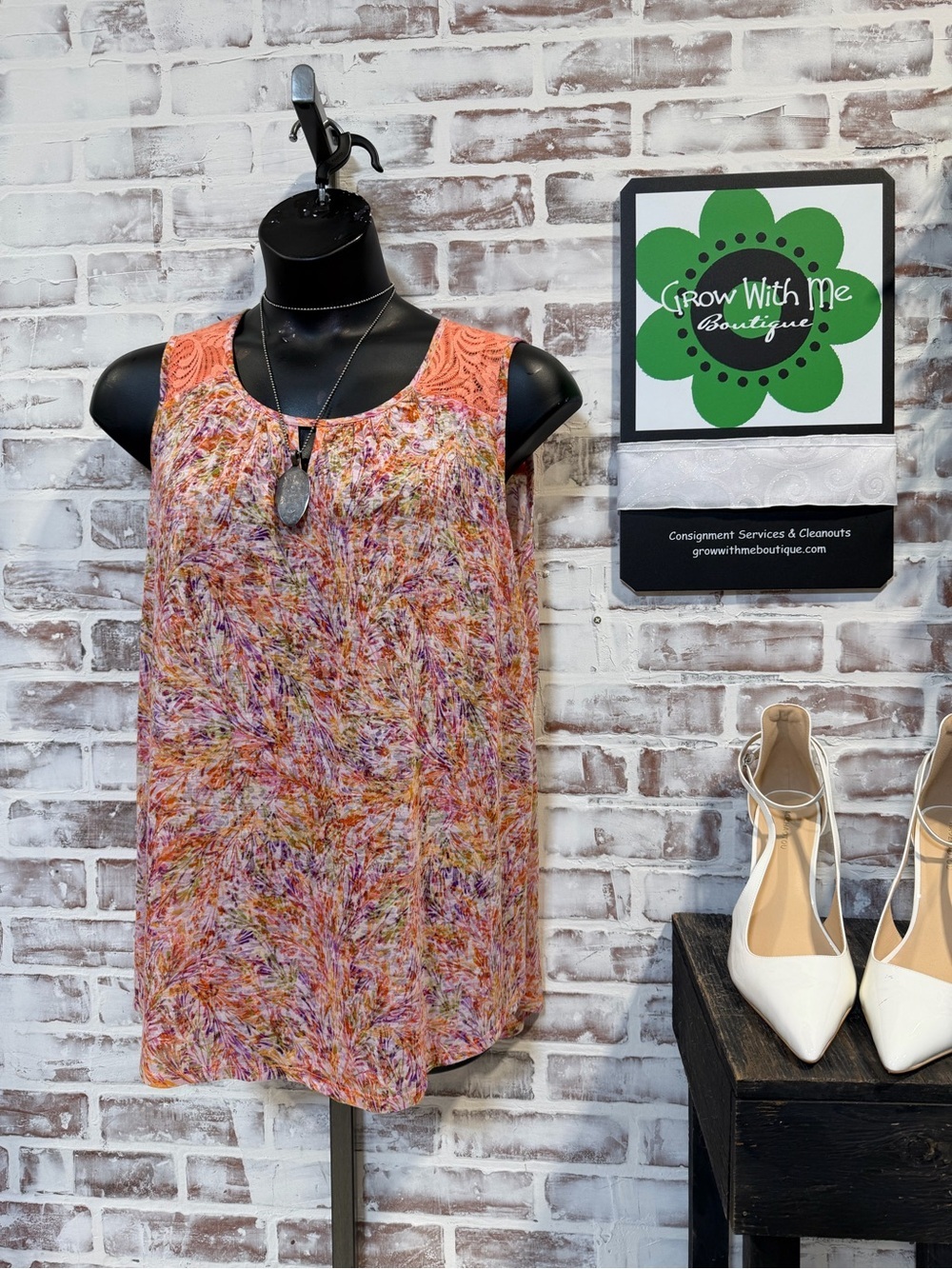 Cocomo Multicolor Brushstroke Print Sleeveless Top with Coral Details